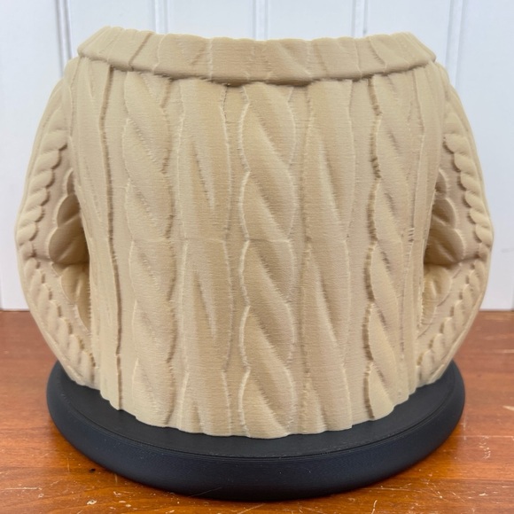 Wool Sweater Indoor Planter Pot, Cable Knit Flower Pot - Picture 2 of 12